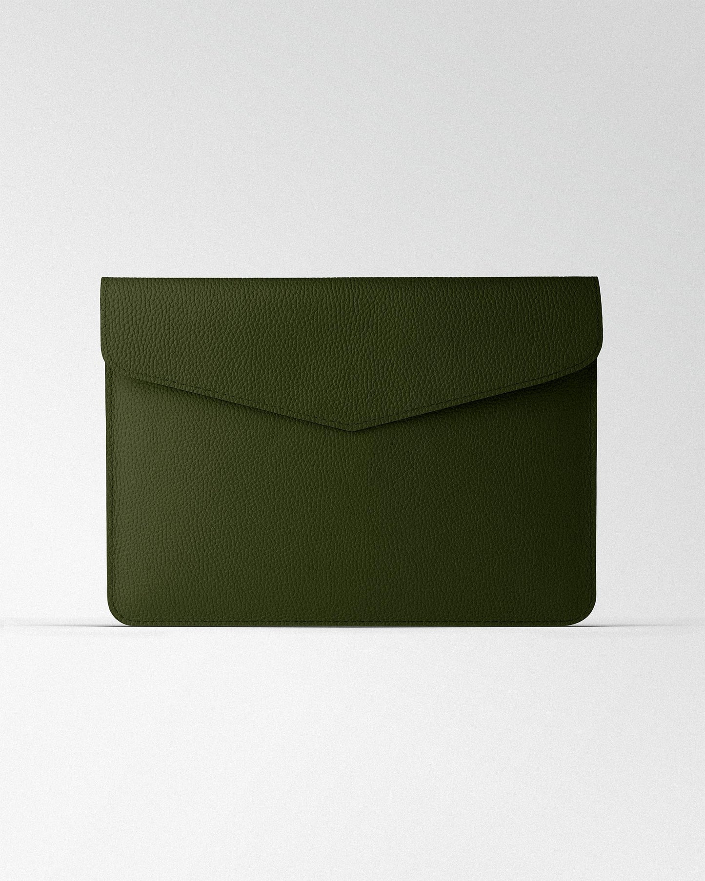 Magnetic MacBook Sleeve in Dark Green Floater Leather