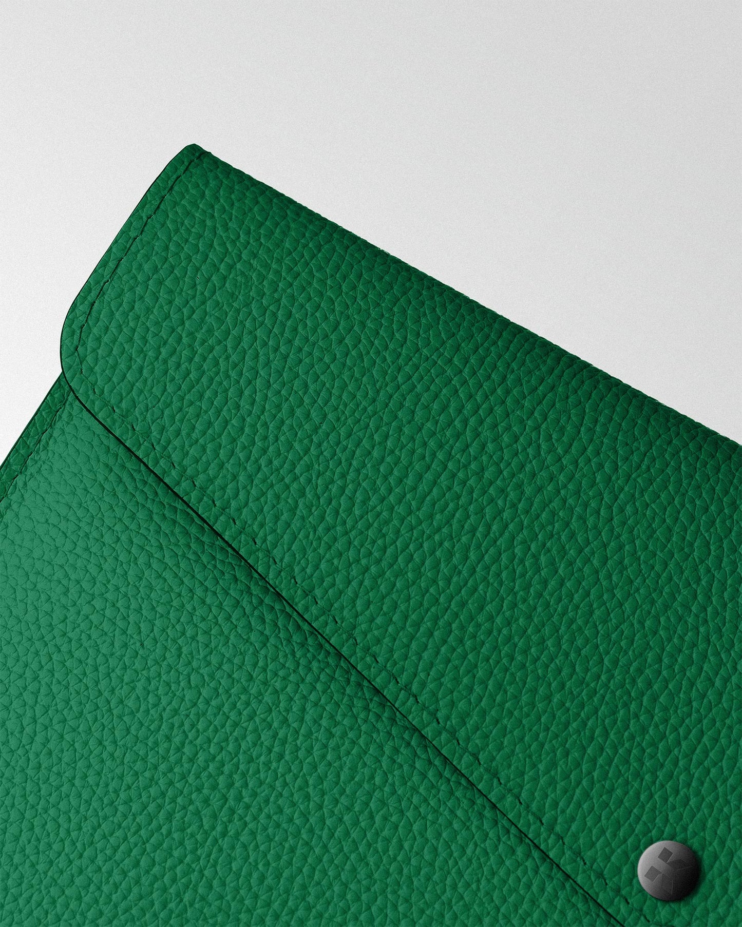 Envelope MacBook Sleeve in Green Floater Leather