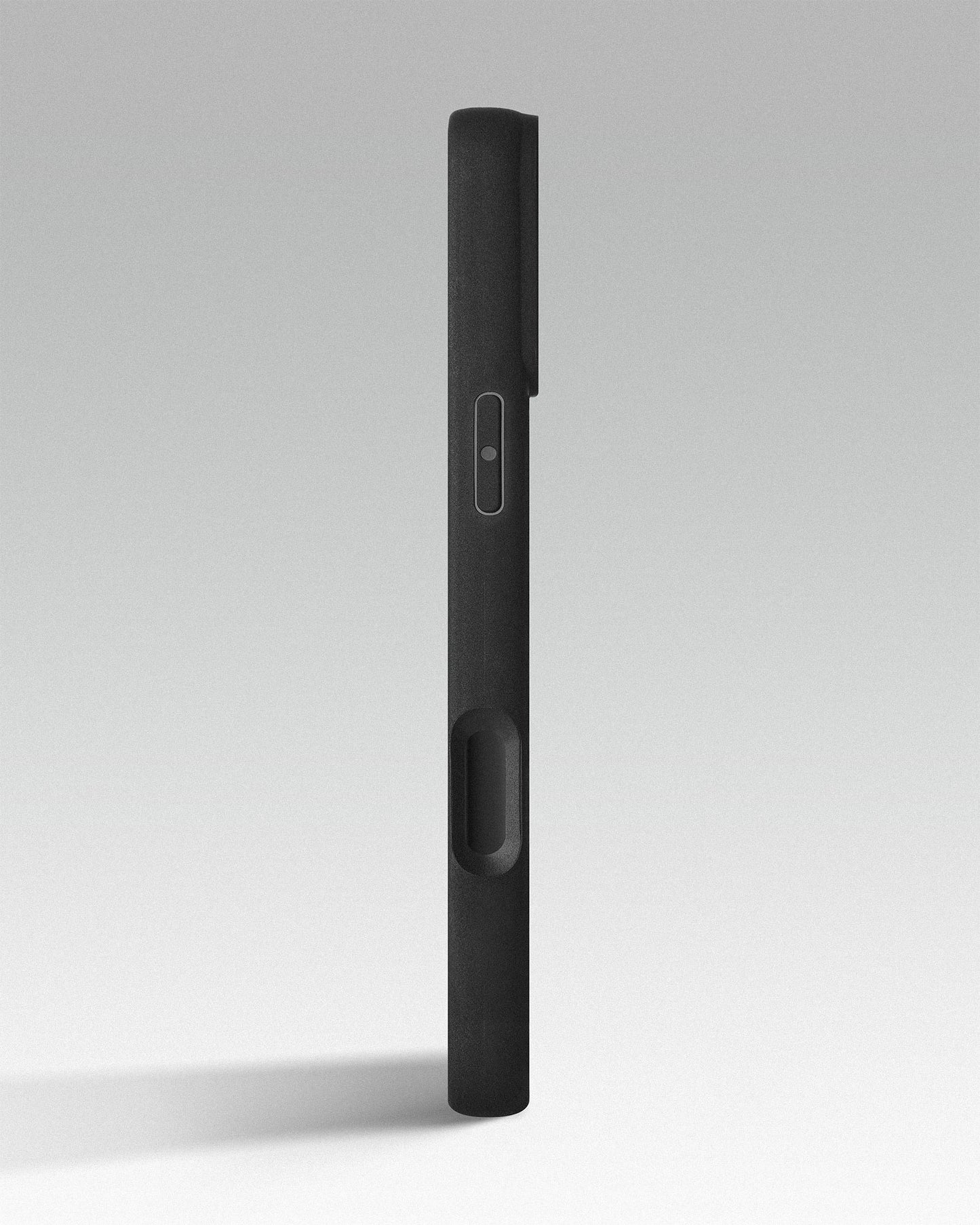 حافظة هاتف سوداء اللون لهاتف iPhone 15 Pro Max