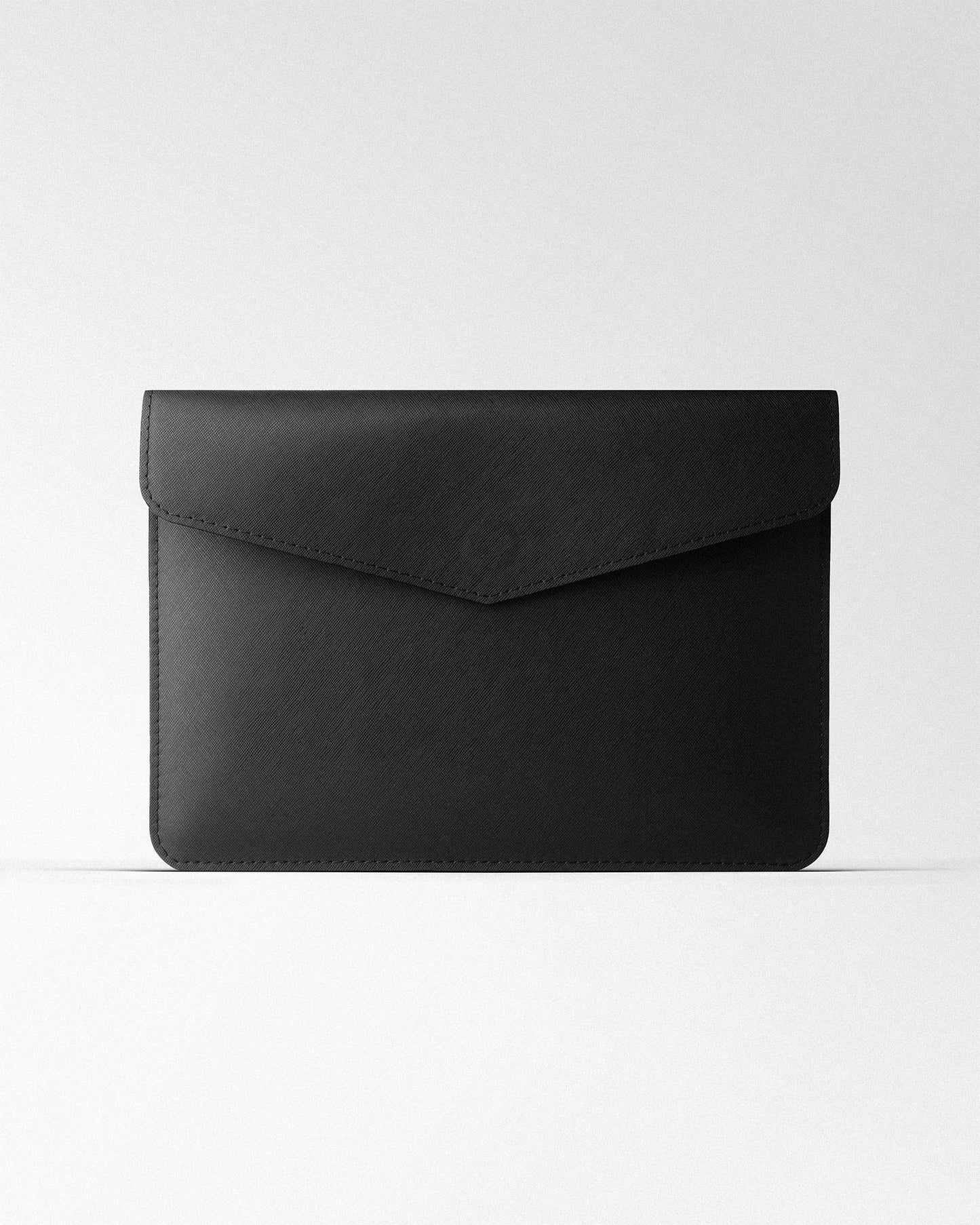 Magnetic MacBook Sleeve in Black Saffiano Leather