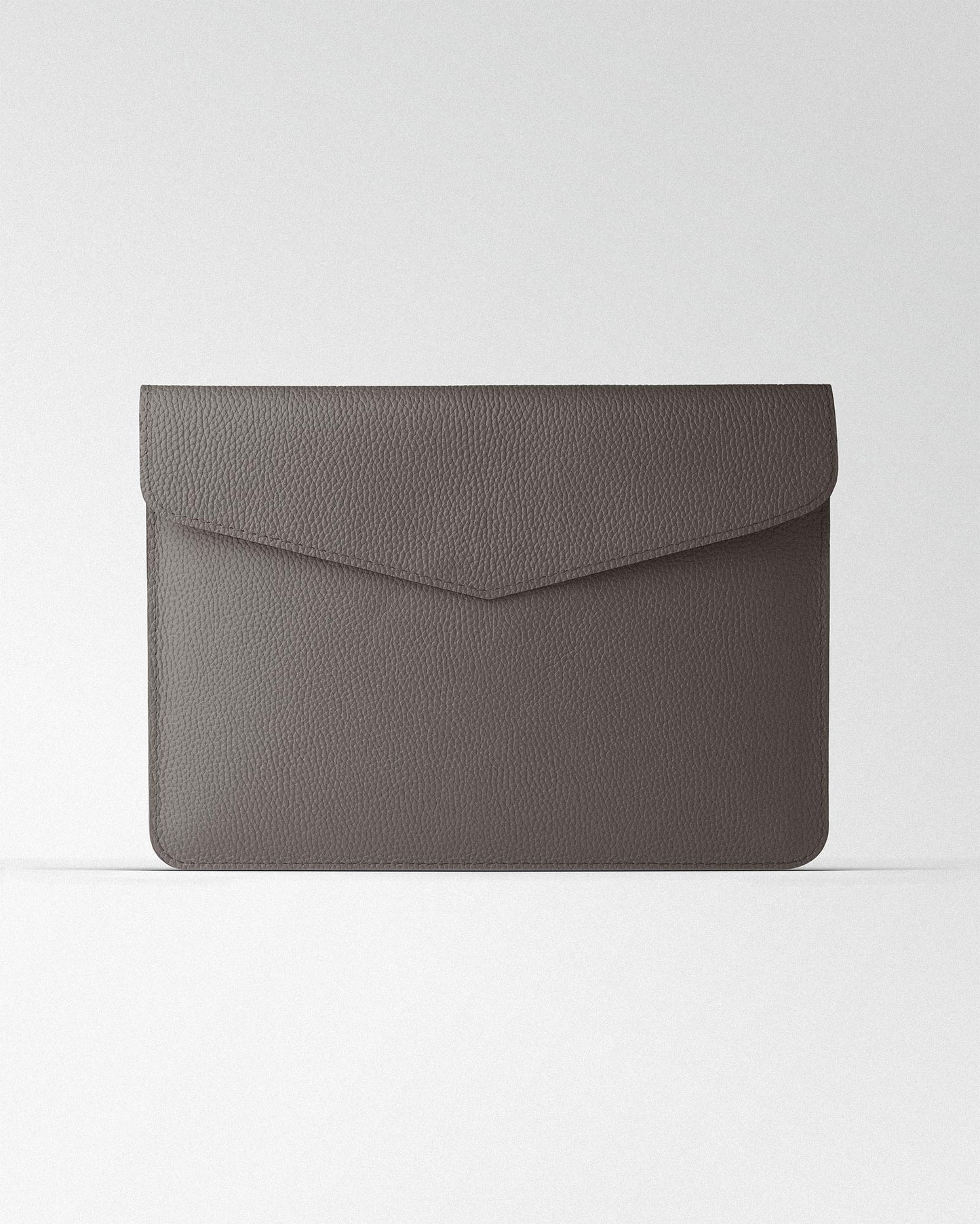 Magnetic MacBook Sleeve in Brown Floater Leather