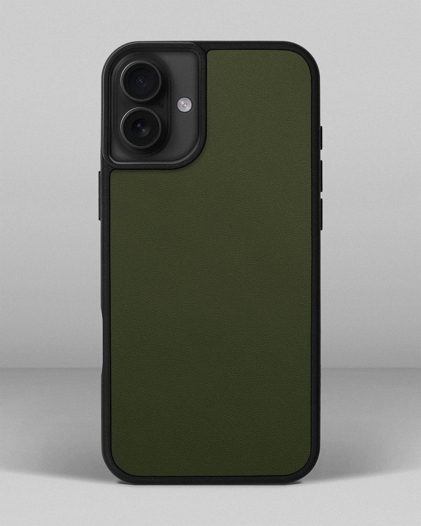 Smooth Dark Green Leather Sport Case for iPhone 16 Plus