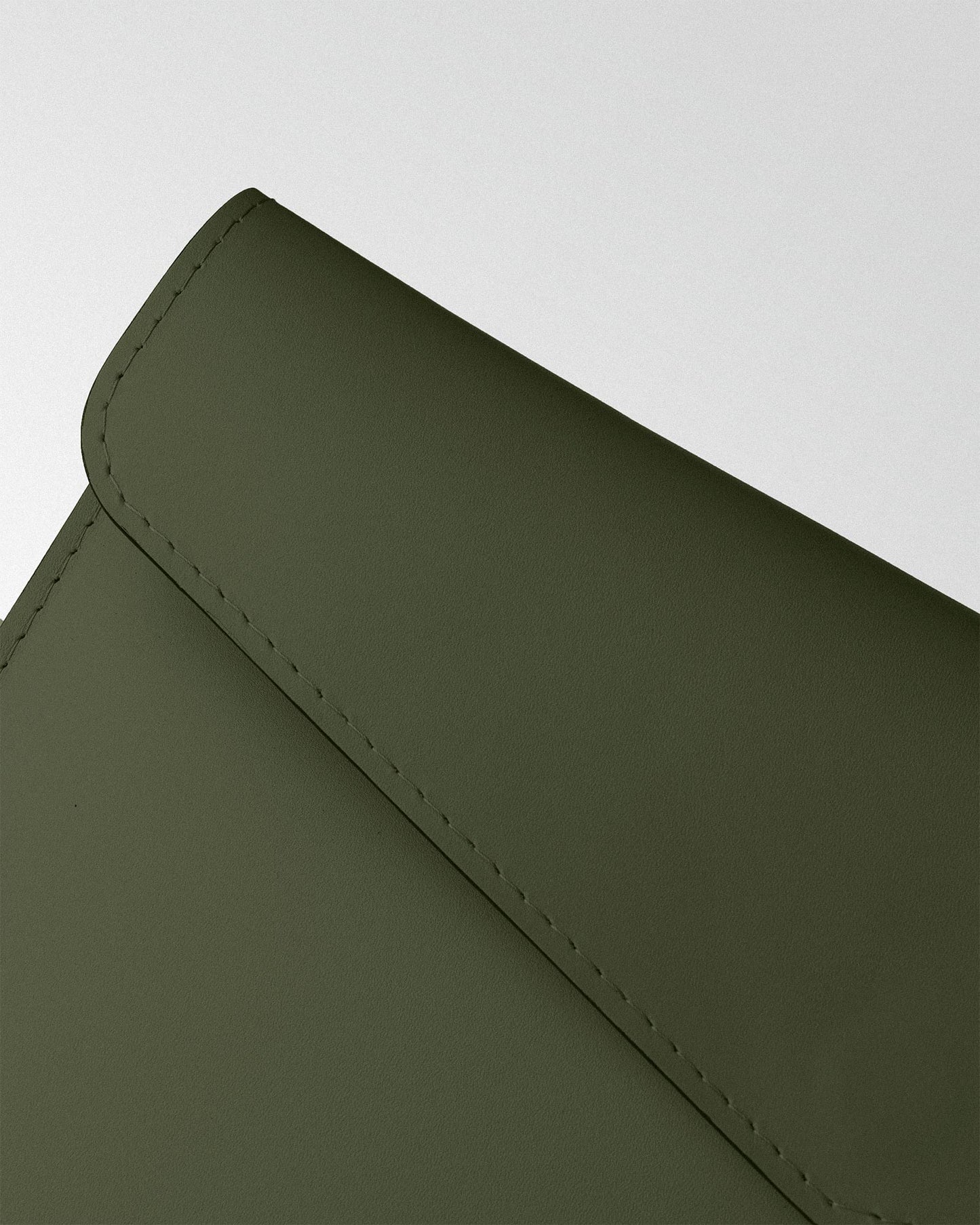 Magnetic MacBook Sleeve in Dark Green Calfskin Leather