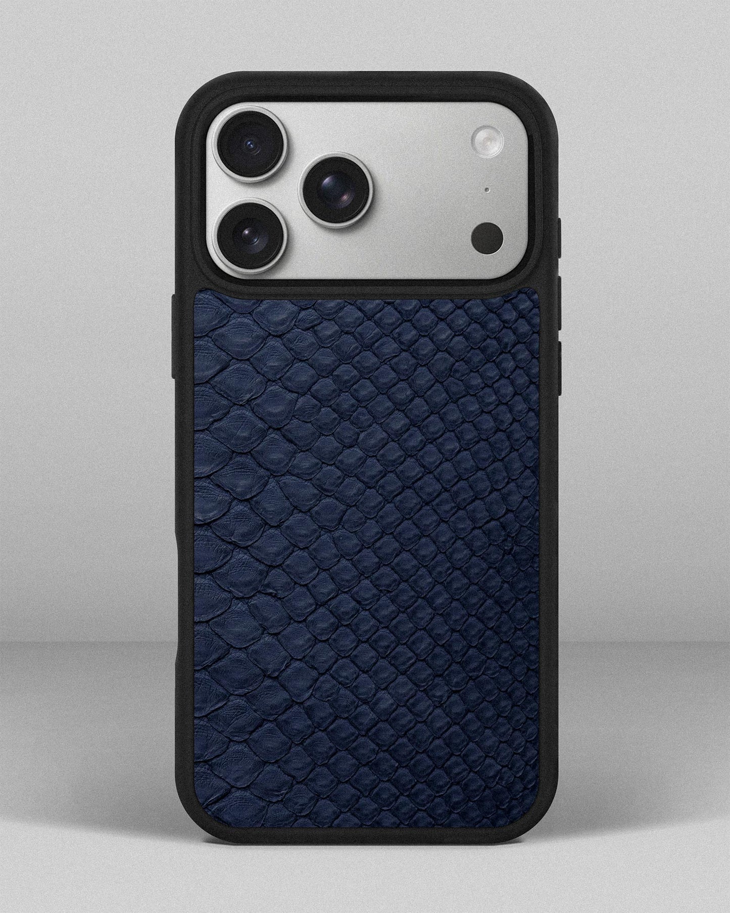 Спортивний чохол Steel Blue Python Skin для iPhone 16 Pro Max