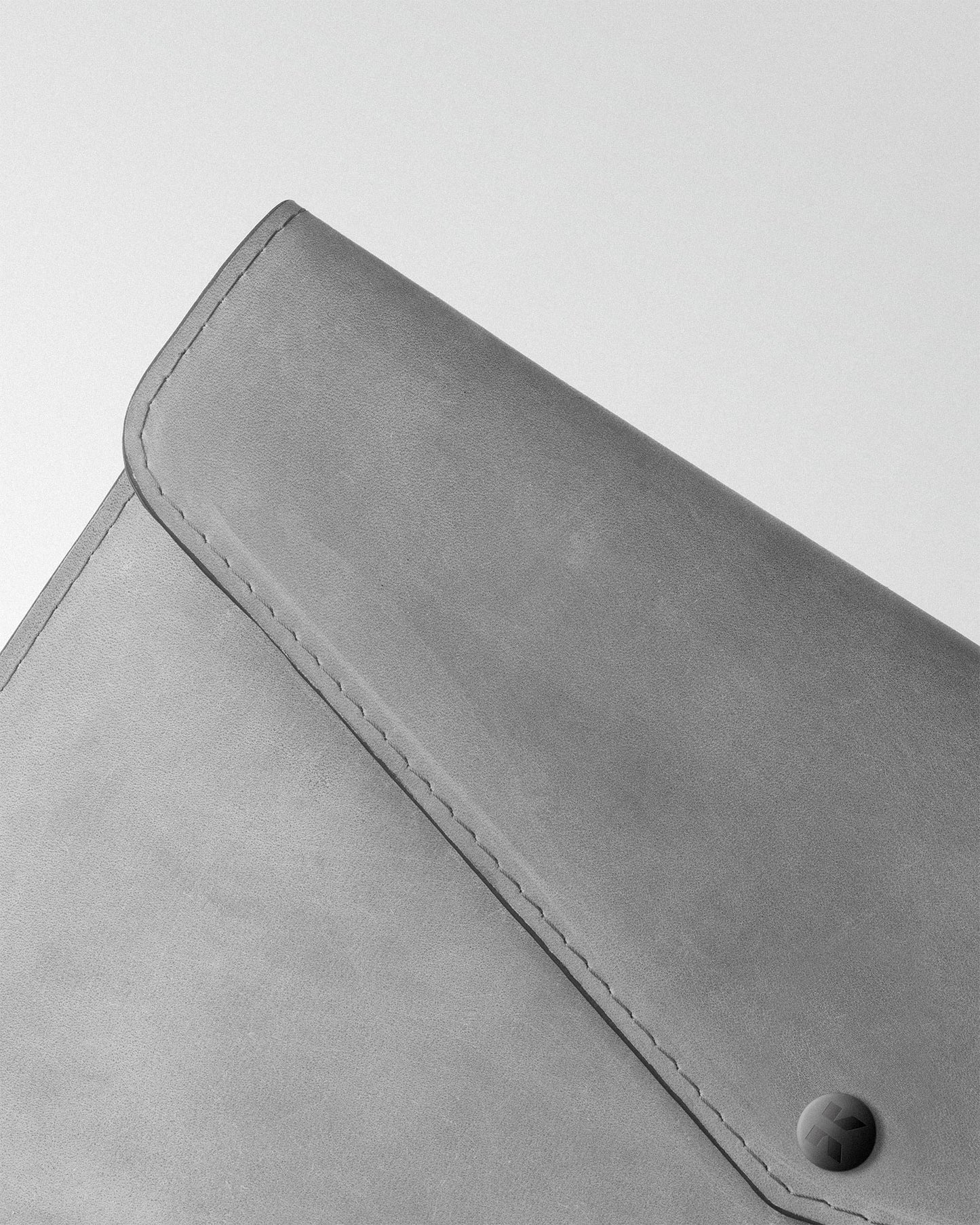 Envelope MacBook Sleeve In Dark Brown Crazy Horse Leather