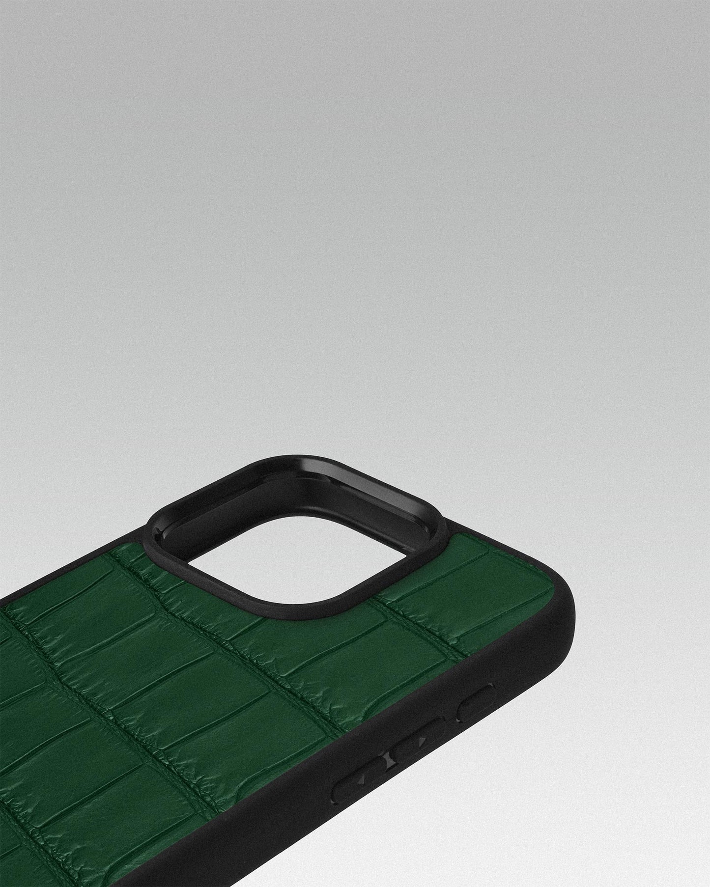 Dark Green Crocodile Leather Sport Case for iPhone 16 Pro