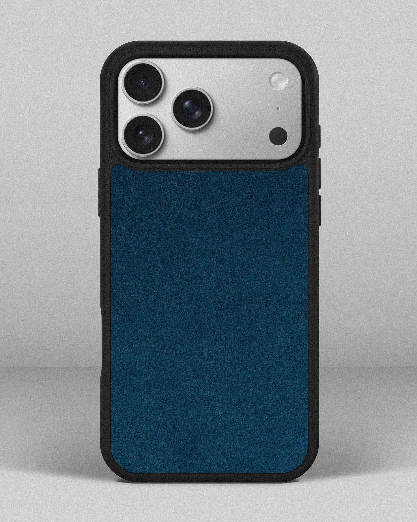 Синій спортивний чохол з алькантари для iPhone 16 Pro Max