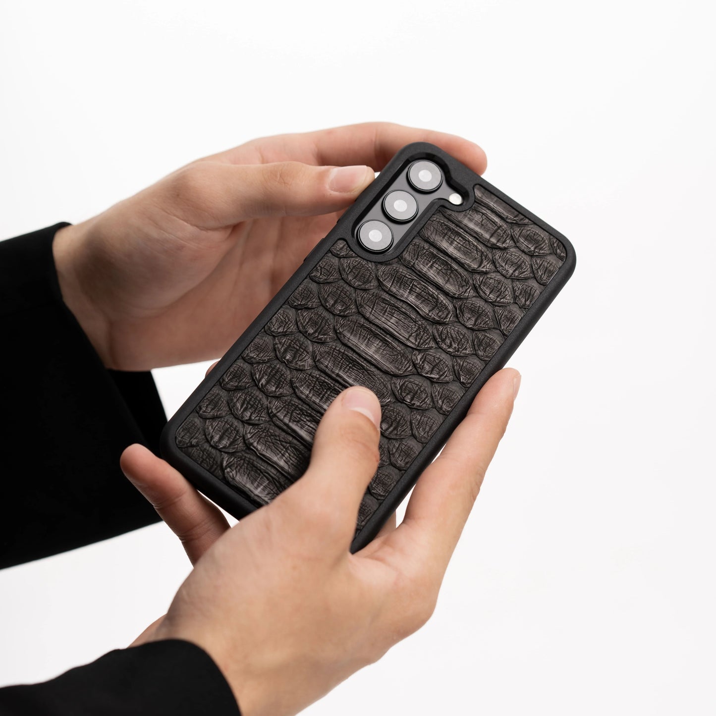 غطاء جلدي أسود لهاتف Samsung S23 Plus