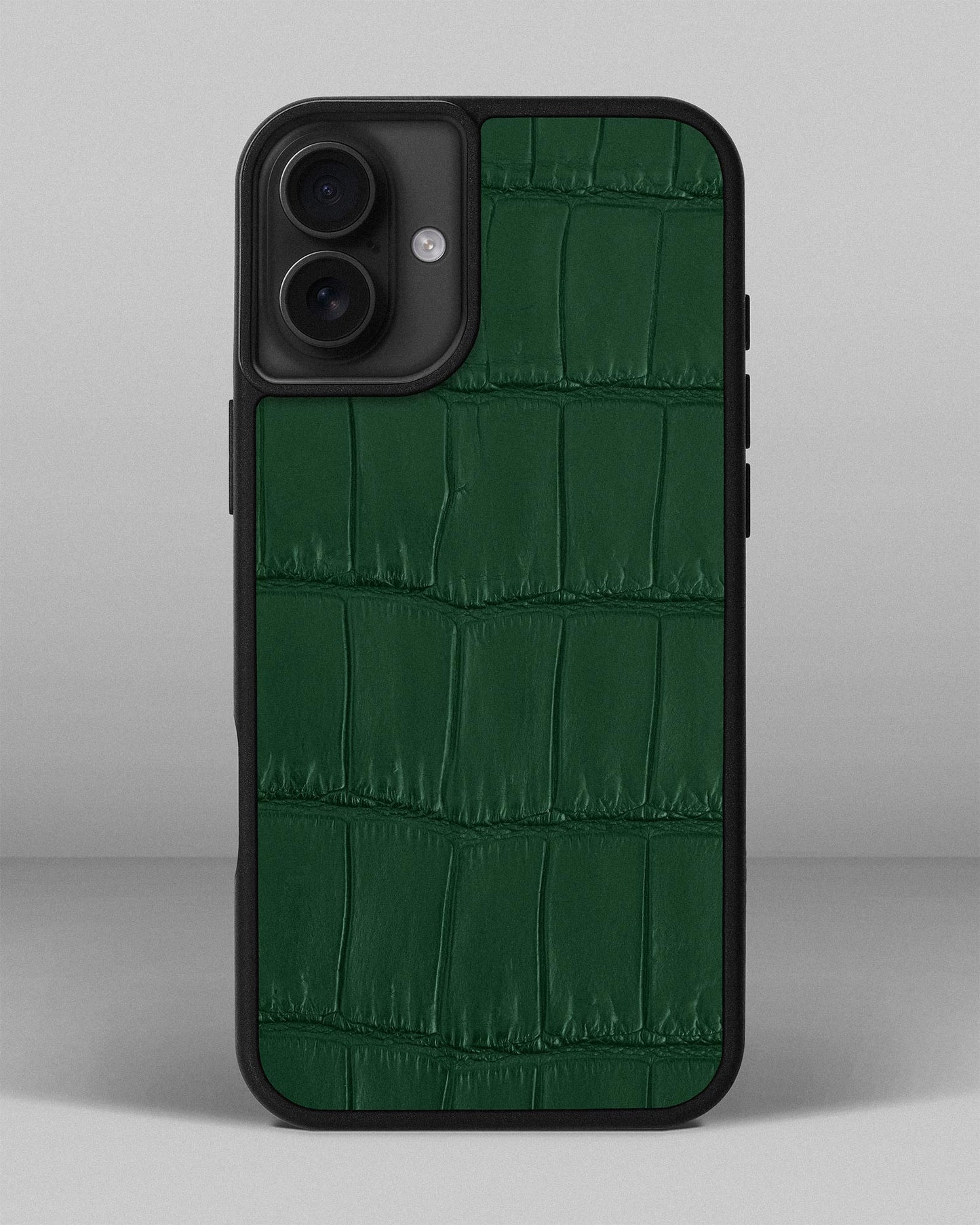 Green Crocodile Leather Sport Case for iPhone 16 Plus